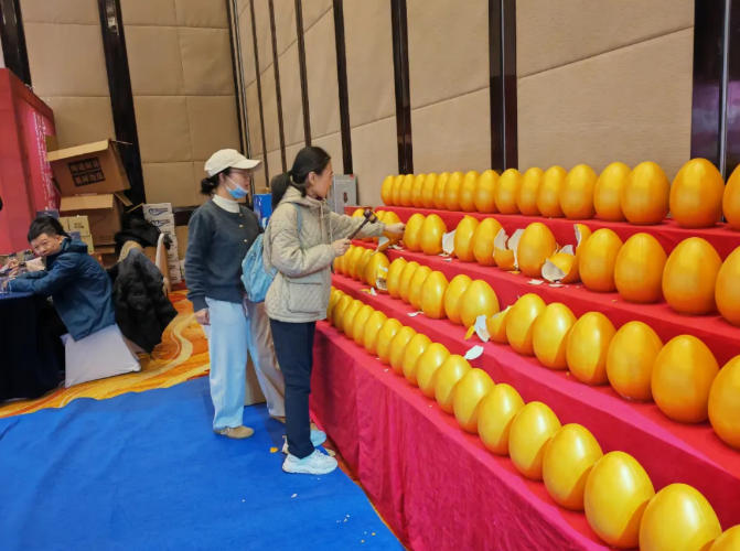 以感恩之心回望，以品質(zhì)之力前行